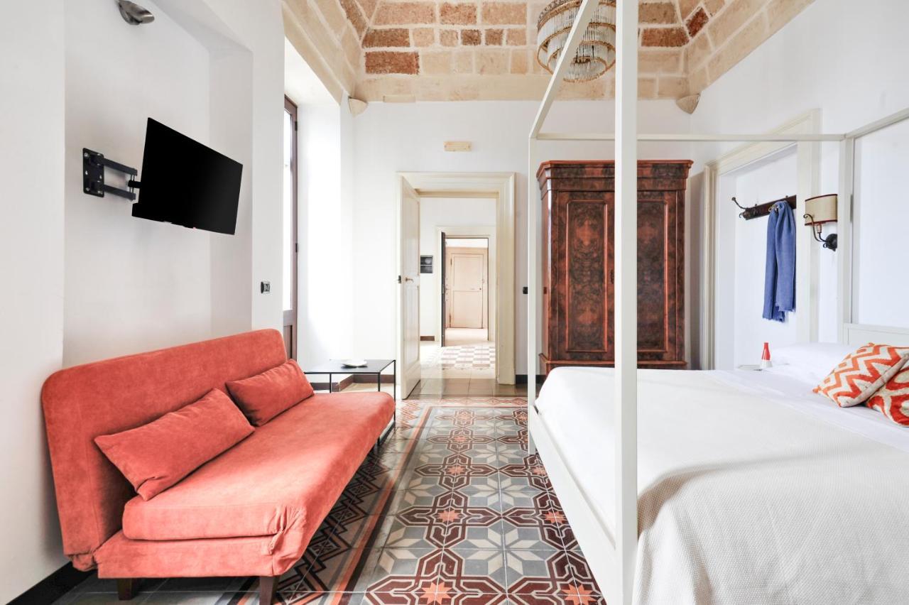 Castriota 19 - Jacuzzi Apartment Sit Lecce Ngoại thất bức ảnh